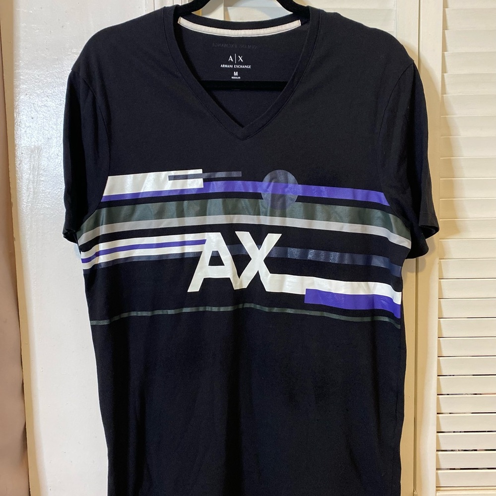 A\X médium Regular purple stripe logo